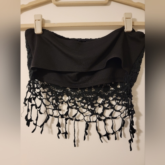 Solemio Los Angeles - Black lace Crop Top - Picture 2 of 3